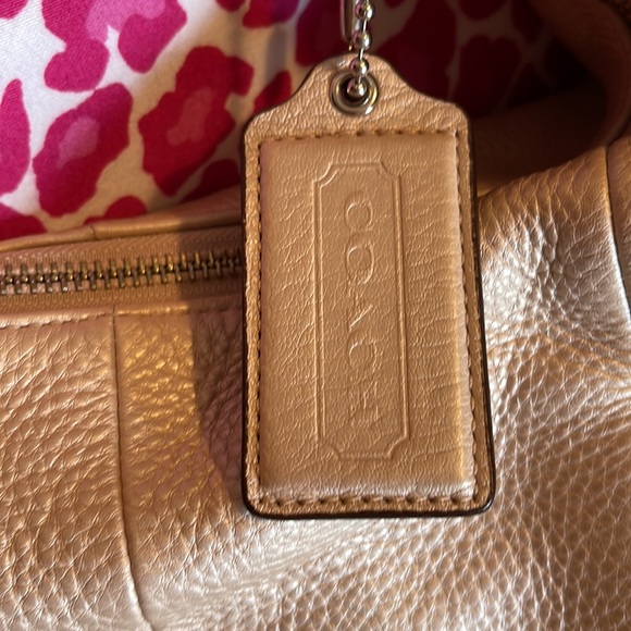 Coach Bag - Picture 2 of 4